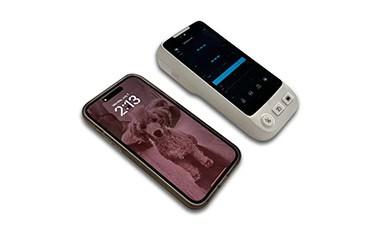 pulse-oximeter-with-phone.jpg